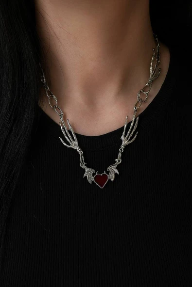Punk Kalp ve İskelet El Figürlü Unisex Kolye – 60 cm Zincirli Gotik Tasarım ürün görseli 1
