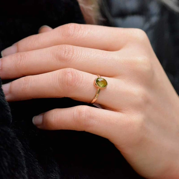 14k Altın Yeşil Topaz Taş Yüzük ürün görseli 1
