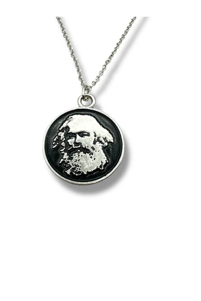 Karl Marx Yuvarlak Figürlü Unisex Kolye – Felsefe, Emek ve Devrimci Düşüncenin Simgesi ürün görseli 1