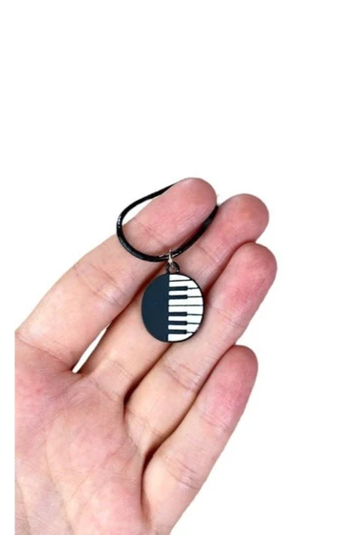 Piyano Tuşları Figürlü Müzik Piano Piyanist Mineli Yuvarlak Kolye - Renkli ve Eğlenceli Tasarım ürün görseli 1