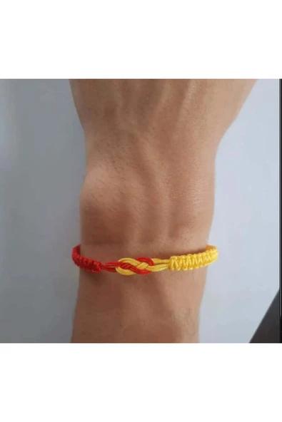 Sarı Kırmızı Taraftar Makrome Bileklik – Ayarlanabilir Unisex Model ürün görseli 1