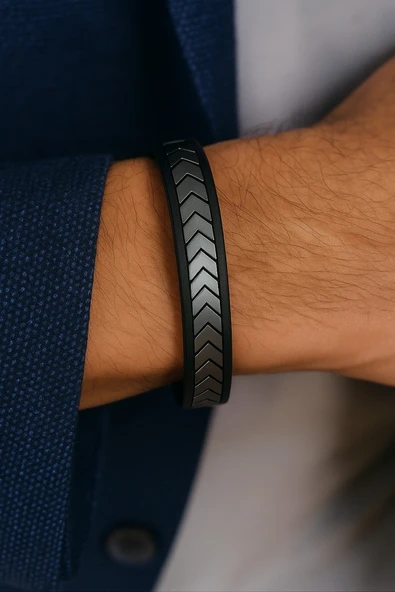 Siyah Gerçek Deri ve Hematit Taşlı Erkek Bileklik | Mıknatıslı Metal Tokalı, Modern ve Şık Tasarım ürün görseli 1