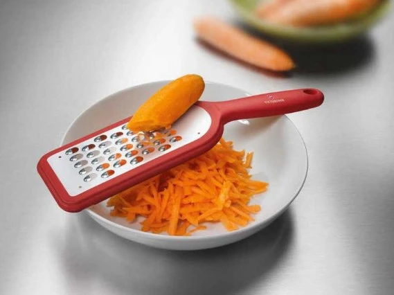 Victorinox Kırmızı Kalın Rende - Resim 3