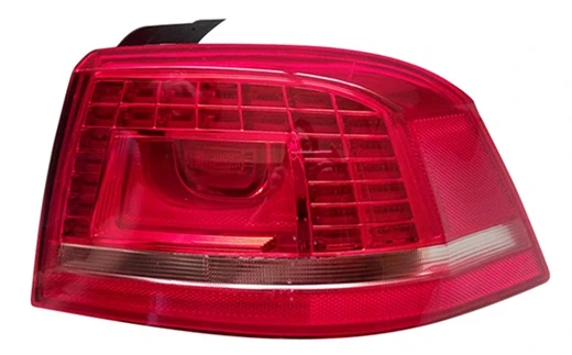 STOP LAMBASI DIS SAG LEDLI PASSAT 2011-2015 ürün görseli 1