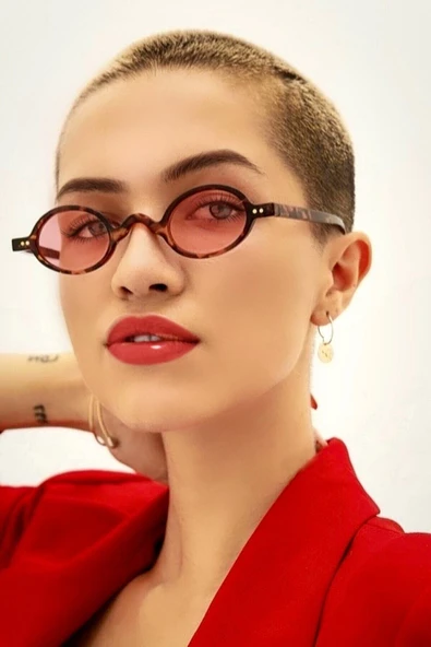 Kadın Minimal Retro Oval pembe Camlı leopar Güneş Gözlüğü ürün görseli 1
