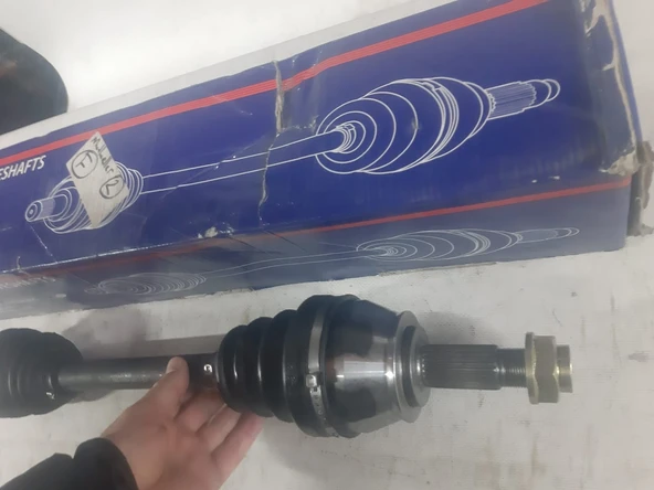 Ön Aks Fiat Linea Dizel 1,3 multijet 07..SAĞ Yolcu tarafı yarım aks yani iç Lale ve mil takılı değildir resimlerde görünen parça gönderilir markası Veka - Resim 5