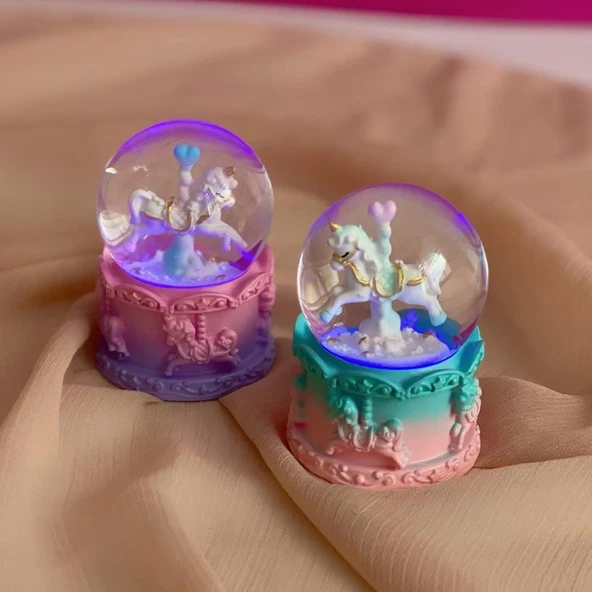 Mini Boy Işıklı Unicorn Kar Küresi ürün görseli 1