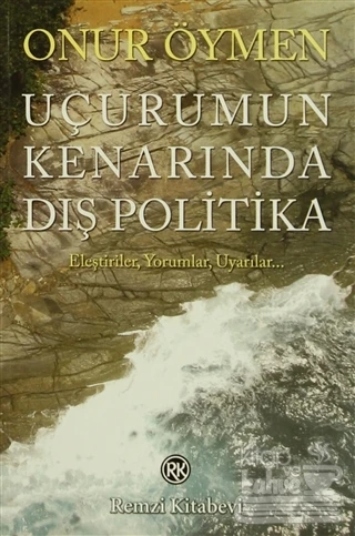 Uçurumun Kenarında Dış Politika ürün görseli 1