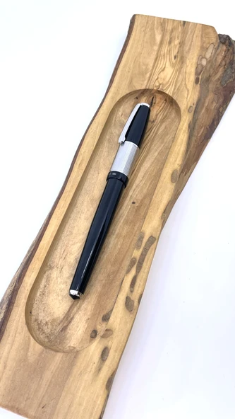 Cerutti Series: Geometrik Gümüş Şeritli Mat Siyah Lüks Roller Kalem ürün görseli 1