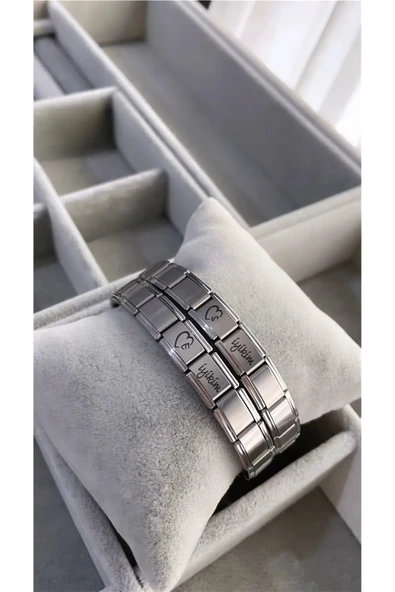 C&On Design Kişiye özel kelebek detaylı çift bileklik ürün görseli 1