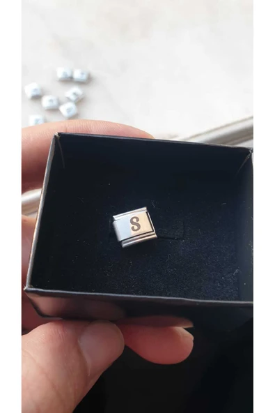 C&On Design İTALYAN ÇELİK CHARM ÇELİK CHARM S HARFİ İSİM TARİH BAŞ HARF YAZILIR 9 MM FMACCESORİES ürün görseli 1