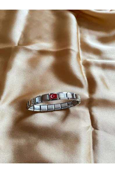 C&On Design CHARM BİLEKLİK YANINDA TÜRK BAYRAĞI CHARM HEDİYE ürün görseli 1