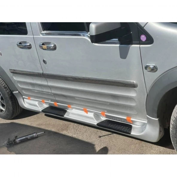 FORD CONNECT SORENTO ASTARLI PLASTİK YAN MAŞPİYEL ürün görseli 1