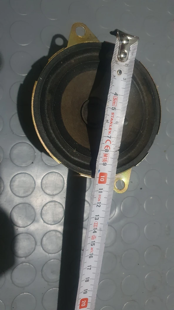 Arac hoparlör 4 ohm 50 watt 10 cm 1 adet plastik arkalikli ürün görseli 1