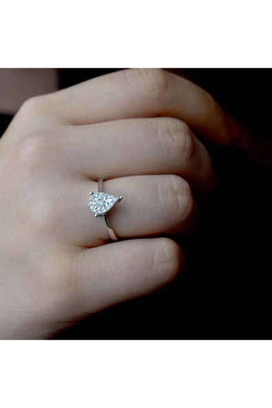 0.18 Ct. Damla Modern Tasarım Pırlanta Yüzük ürün görseli 1