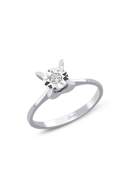 0.06 Ct Lazerli Pırlanta Badem Tırnak Tektaş Yüzük ürün görseli 1
