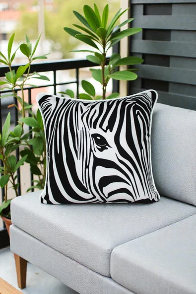 Kırlent Kılıfı Zebra Desenli 45x45 Raşel Örme Kadife Çift Taraflı Dijital Baskı Beyaz Biyeli ürün görseli 1
