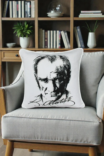 Kırlent Kılıfı Atatürk Desenli 45x45 Raşel Örme Kadife Çift Taraflı Dijital Baskı Beyaz Biyeli ürün görseli 1