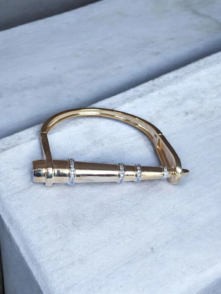 14K GOLD KAPLAMA ÇİVİLİ KELEPÇE ürün görseli 1