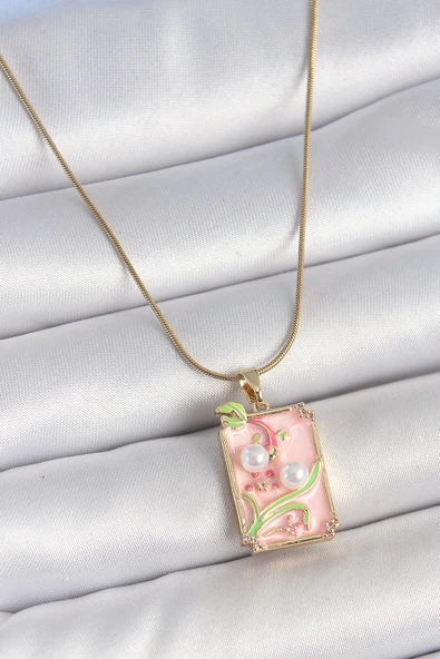 316L Çelik Gold Renk Zincir Pembe Mineli İncli Çiçek İşlemeli Portre Model Kadın Kolye - TJ-BKO10193 ürün görseli 1