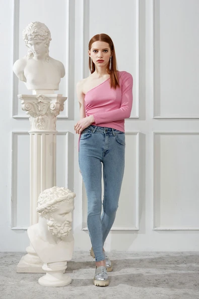 Naar Crop Jean Pantolon: Minimalist, Yüksek Bel, Dar Kesim, Günlük Kullanım ürün görseli 1
