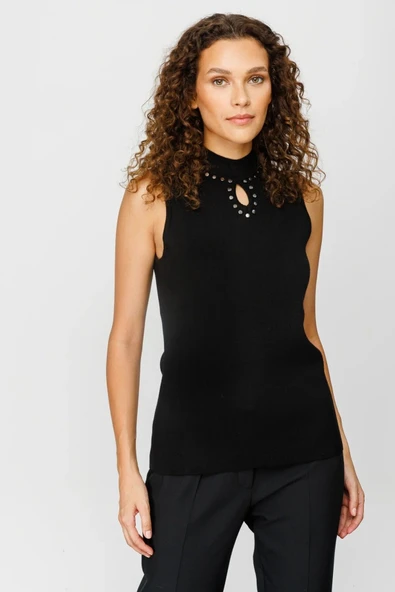 On Minimalist Kolsuz Crop Triko - Yüksek Yaka, Metalik Detay ürün görseli 1
