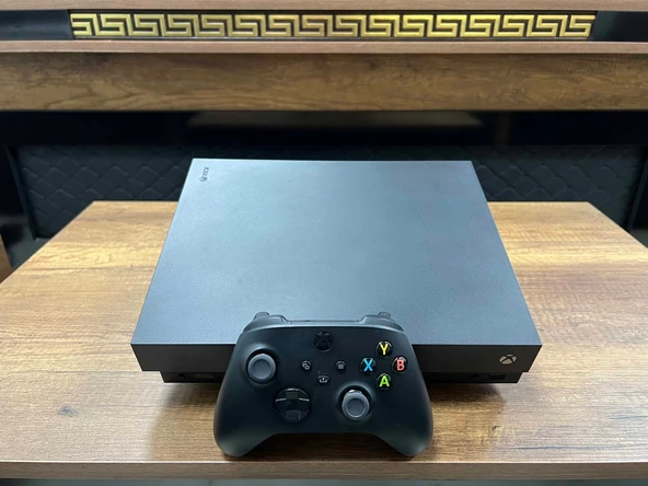 Microsoft Xbox One X 1 TB Tek Kol (İKİNCİ EL) - Resim 2
