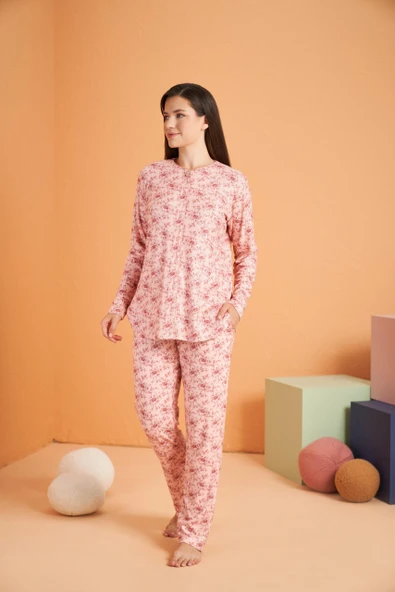Pjs Kadın Düğmeli Yaka Çiçek Desenli Uzun Kollu Pijama Takım ürün görseli 1
