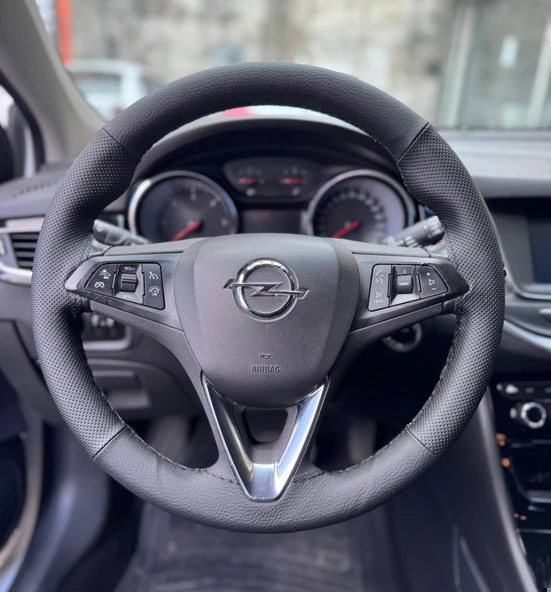 DİKİŞLİ DİREKSİYON KILIFI SİYAH DERİ NOKTALI DERİ SİYAH DİKİŞLİ OPEL MOKKA ASTRA FOTODAKİ İÇİN ürün görseli 1