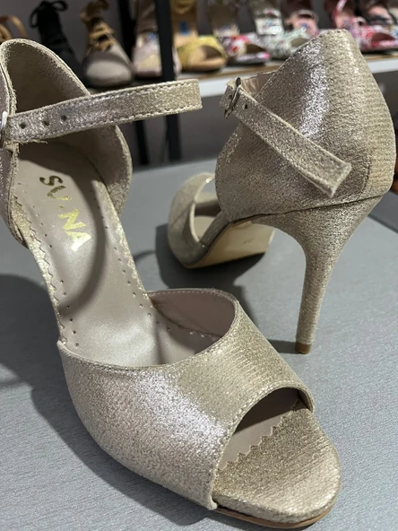 Şampanya Işıltısı 8,5 CM 13 PONT KAPALITOPUK AÇIK BURUN TANGO, DANS VE SALON AYAKKABISI ürün görseli 1
