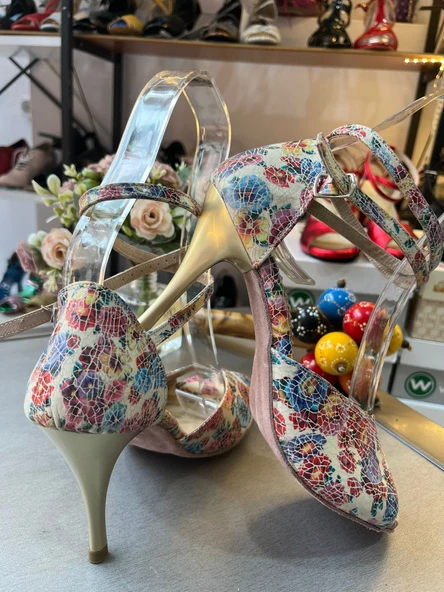 Florencia Renkli Çatlak Desenli 8,5 CM 13 PONT KELEBEK MODEL TANGO, DANS VE SALON AYAKKABISI ürün görseli 1