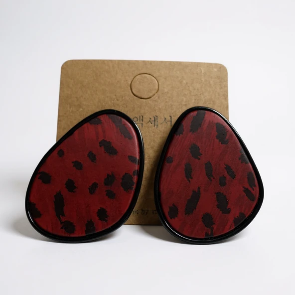 leopar desenli kırmızı küpe - Resim 4