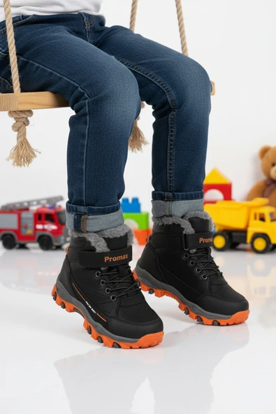 Siyah Turuncu Kürklü Cırtlı Erkek Çocuk Düz Bot ürün görseli 1
