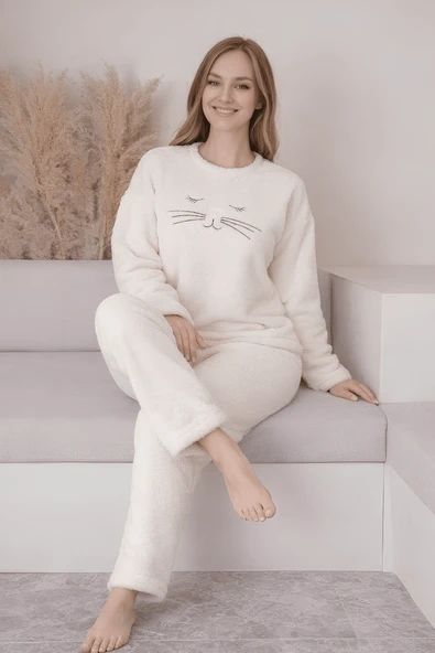 Noveya Kedi Figürlü Ekru Kışlık Peluş Pijama Takımı ürün görseli 1