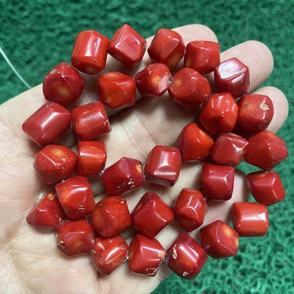 Şekilsiz Küp Doğal Mercan Taşı 10 MM ürün görseli 1