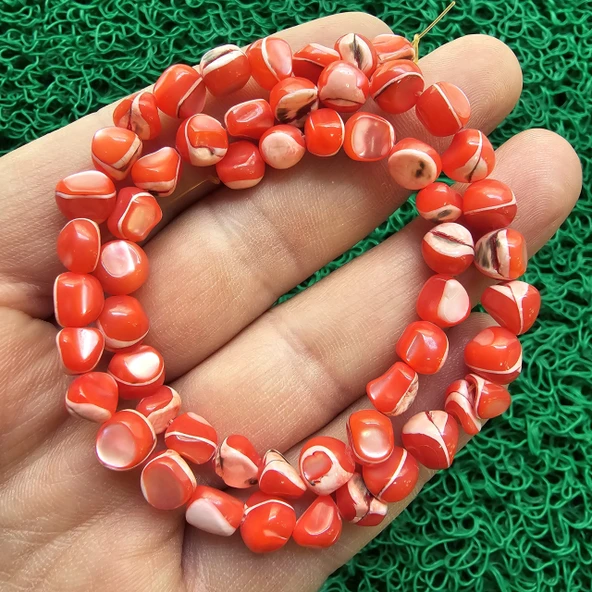 Amorf Kırmızı Sedef Taşı 6-7 MM ürün görseli 1