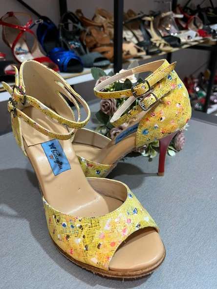 Yellow Art BİLEKTEN ÇİFT ATKILI SARI 8,5 CM 11 PONT KAPALI TOPUK TANGO, DANS VE SALON AYAKKABISI ürün görseli 1