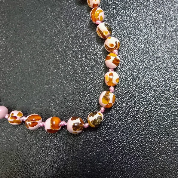 Pembe Mozaik Yetişkin Kehribar Kolye - Resim 3