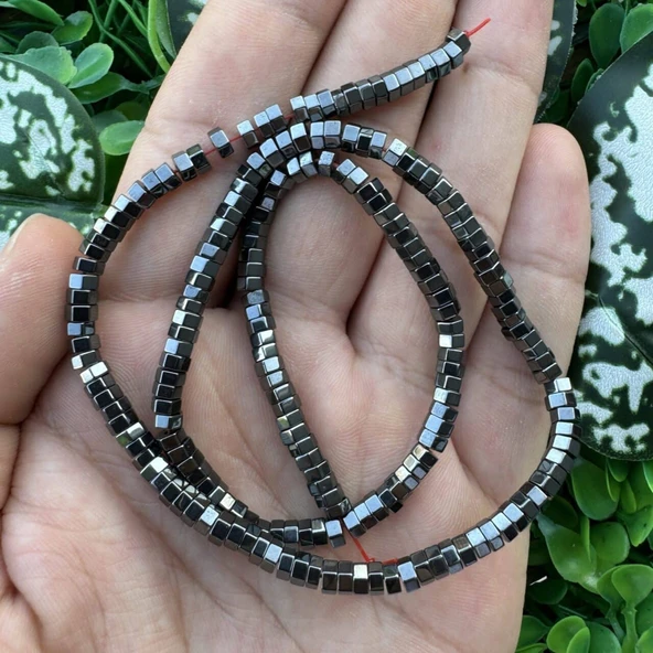 Vida Füme Hematit Taşı 4x2 MM ürün görseli 1