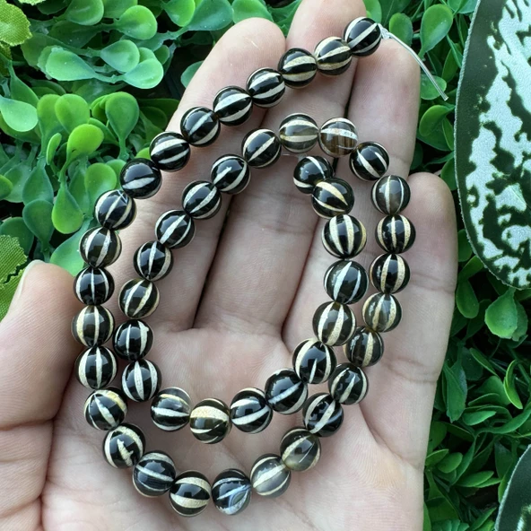 Küre Siyah-Beyaz Tibet Akik Taşı 8 MM ürün görseli 1