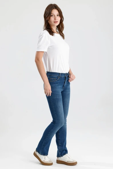 #KadınJean Az Giyilmiş Görünümlü Orta Indigo Boot Cut Kesim Monica24 Rahat Kadın Jean Pantolon ürün görseli 1