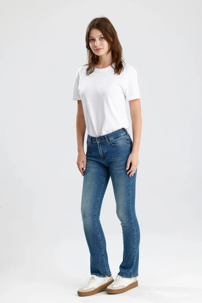 #KadınJean Orta Koyulukta Indigo Denim Boot Cut Kesim Monica24 Rahat Kadın Jean Pantolon ürün görseli 1