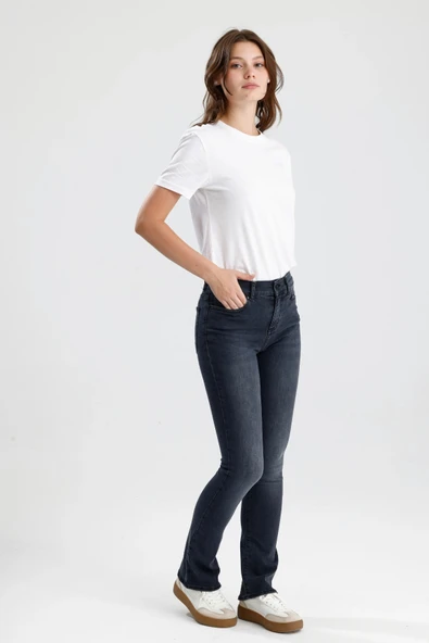 Yeni Sezon Boot Fit Kesim Monica24 Gri Denim Yumuşak Doku Sade Şık Kadın Jean Pantolon ürün görseli 1