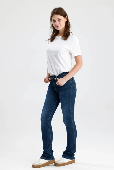 #KadınJean Orta Koyulukta Indigo Denim Boot Fit Kesim Monica24 Rahat Kadın Jean Pantolon ürün görseli 1