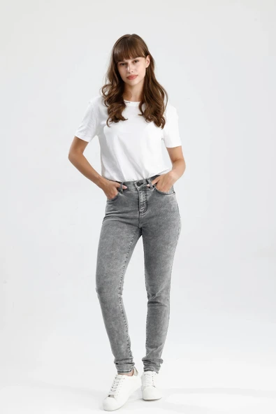 Özel Tasarım Açık Gri Denim Rahat Doğal Esnek Yumuşak Mira12 Skinny Fit Kalıp Kadın Jean Pantolon ürün görseli 1