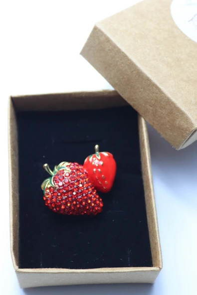 Natural Çilekler Broş Yaka iğnesi - Resim 2