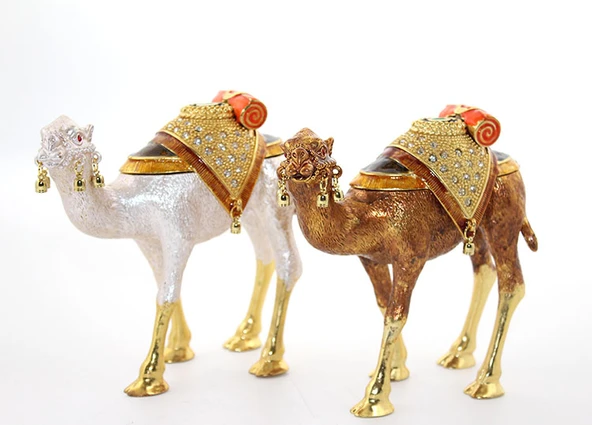 Swarovski Taşlı Tekli Deve Figürü Model 9 ürün görseli 1