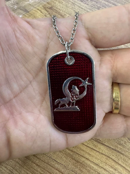 Bozkurt Temalı Metal Künye Kırmızı Renk Unisex Kolye ürün görseli 1