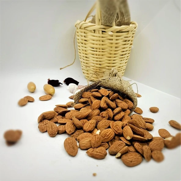 Yerli Badem ( 500 gr ) - Resim 2