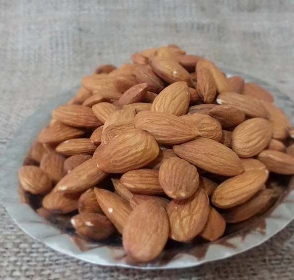 Badem ( 1 kg ) - Resim 2